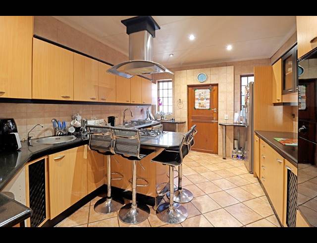 3 BEDROOM HOUSE FOR SALE IN ORANGE GROVE